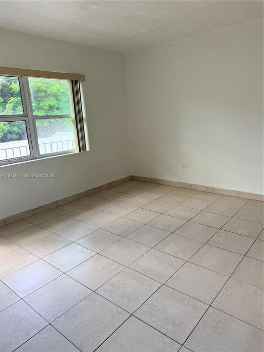 En Renta: $1,800 (2 camas, 1 baños, 3907 Pies cuadrados)