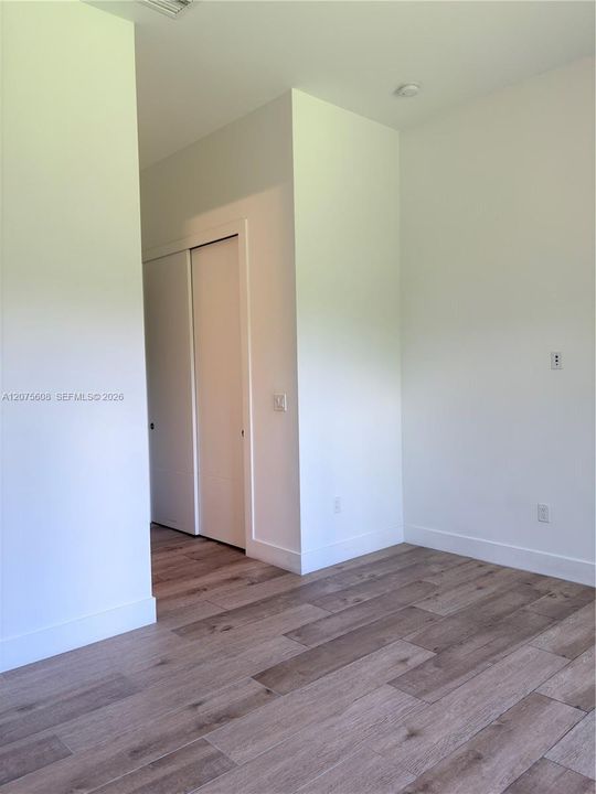 For Sale: $3,149,000 (6 beds, 7 baths, 5184 Square Feet)