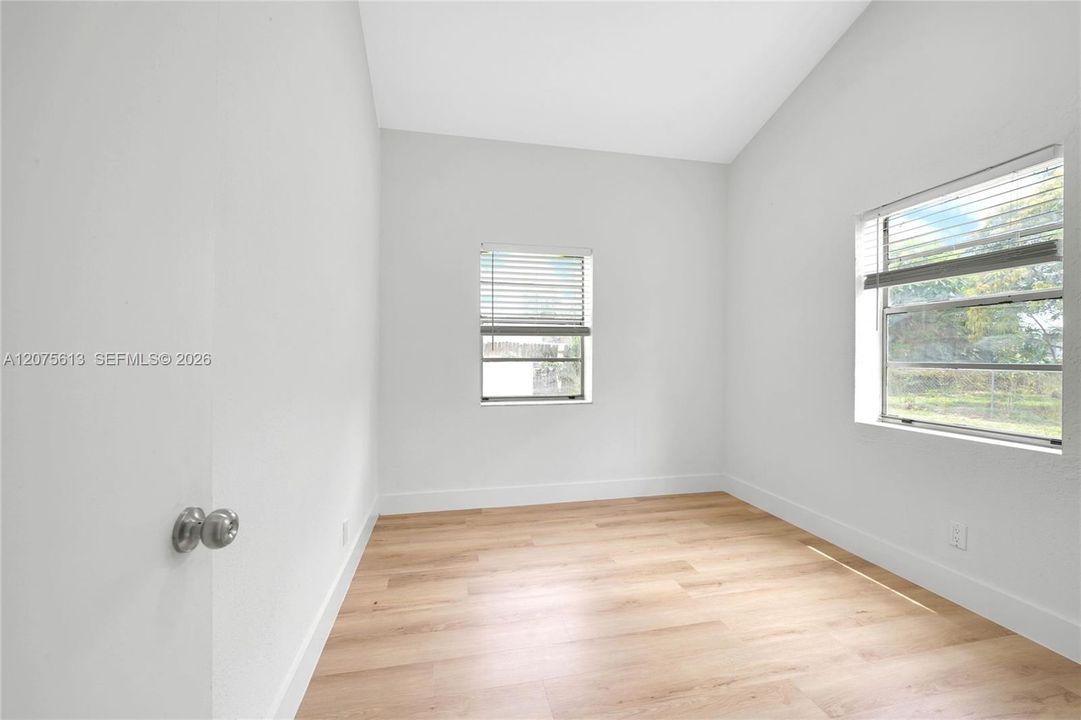 For Sale: $450,000 (4 beds, 3 baths, 1310 Square Feet)
