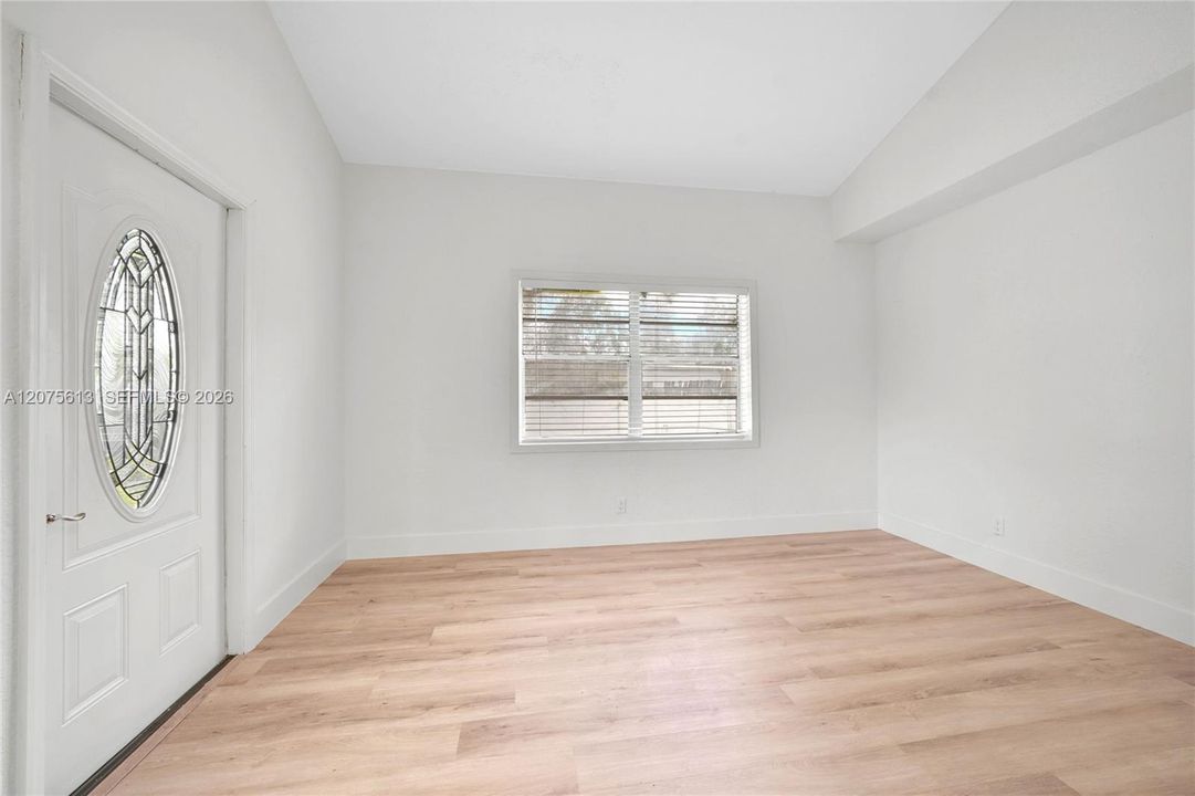For Sale: $450,000 (4 beds, 3 baths, 1310 Square Feet)