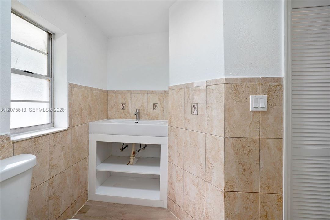 For Sale: $450,000 (4 beds, 3 baths, 1310 Square Feet)