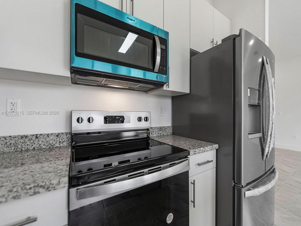 For Sale: $794,990 (5 beds, 4 baths, 3345 Square Feet)