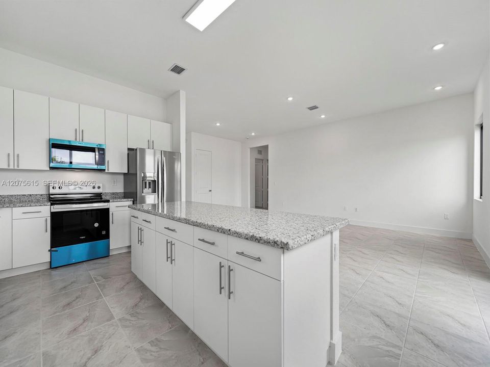 For Sale: $794,990 (5 beds, 4 baths, 3345 Square Feet)