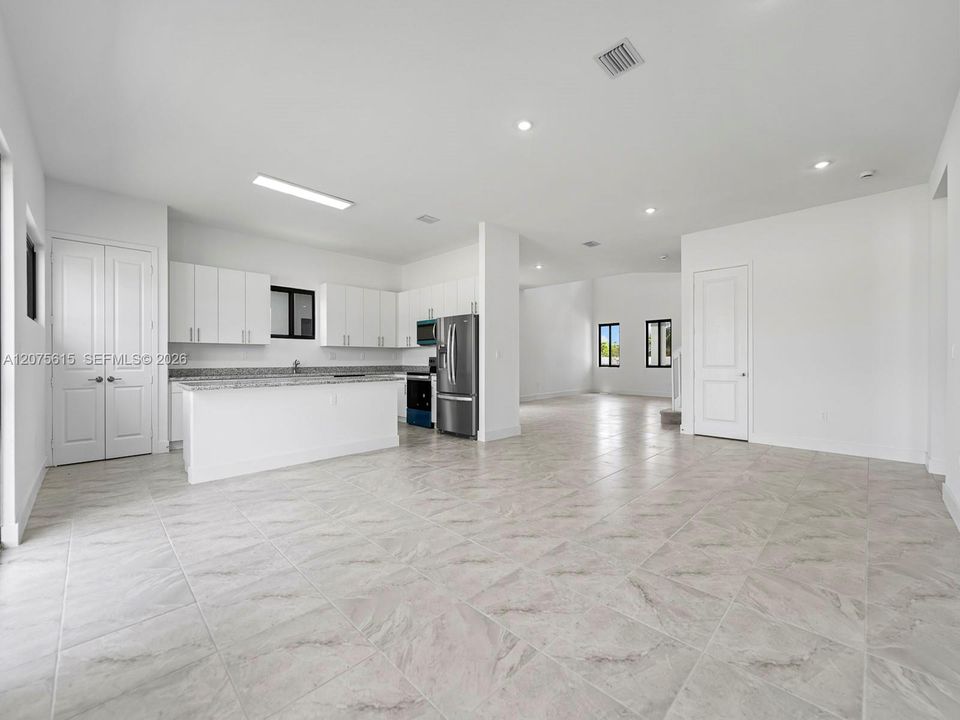 For Sale: $794,990 (5 beds, 4 baths, 3345 Square Feet)