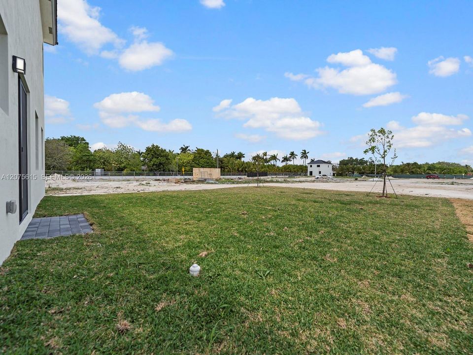 For Sale: $794,990 (5 beds, 4 baths, 3345 Square Feet)