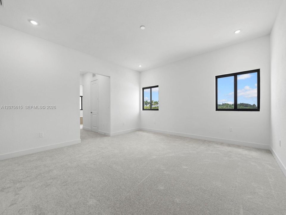 For Sale: $794,990 (5 beds, 4 baths, 3345 Square Feet)
