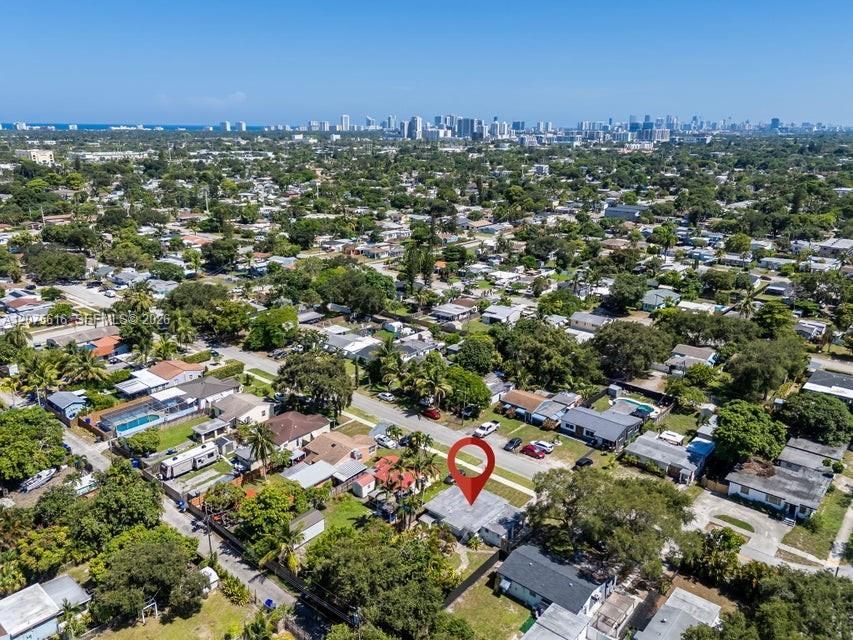 На продажу: $384,900 (1 спален, 1 ванн, 713 Квадратных фут)