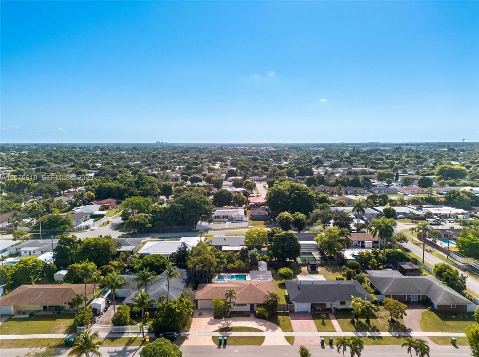 For Sale: $650,000 (4 beds, 2 baths, 1765 Square Feet)