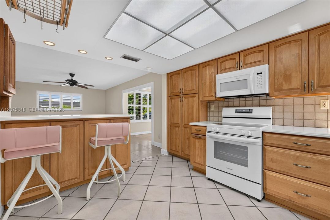 For Sale: $650,000 (4 beds, 2 baths, 1765 Square Feet)