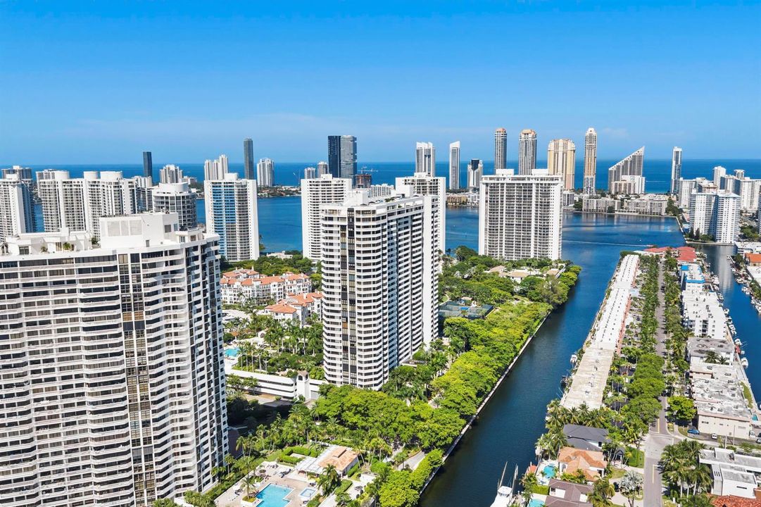 2000 Island Blvd #903DJI_20260818160300_