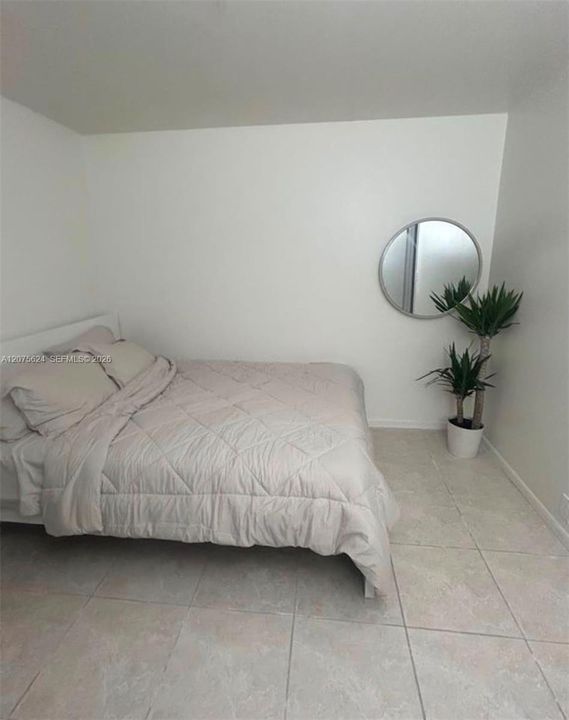 For Rent: $3,500 (3 beds, 2 baths, 1368 Square Feet)