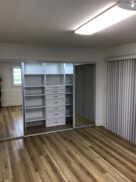 На продажу: $169,900 (1 спален, 1 ванн, 720 Квадратных фут)