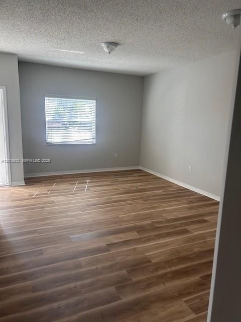 En Renta: $2,000 (3 camas, 2 baños, 1452 Pies cuadrados)