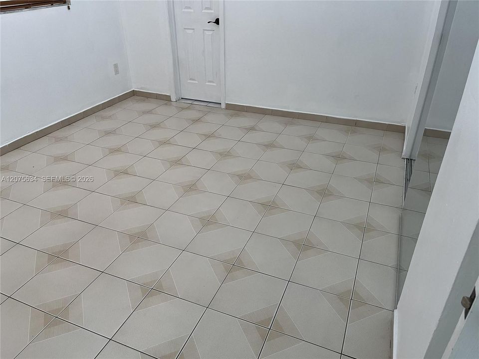 For Rent: $3,600 (3 beds, 2 baths, 3436 Square Feet)