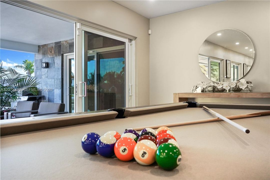 For Rent: $9,000 (3 beds, 3 baths, 1735 Square Feet)