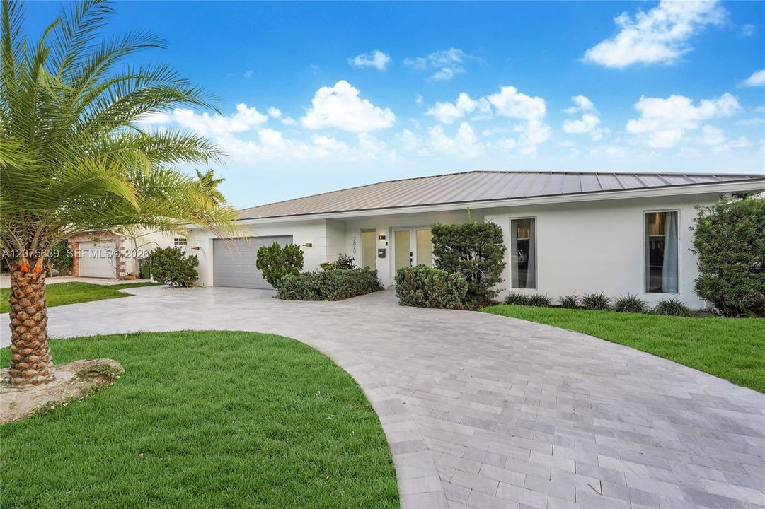 For Rent: $9,000 (3 beds, 3 baths, 1735 Square Feet)