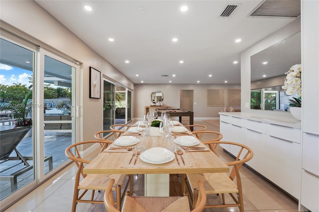 For Rent: $9,000 (3 beds, 3 baths, 1735 Square Feet)