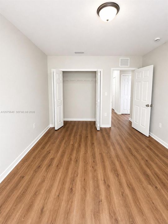 Recientemente alquilado: $2,300 (3 camas, 2 baños, 1799 Pies cuadrados)