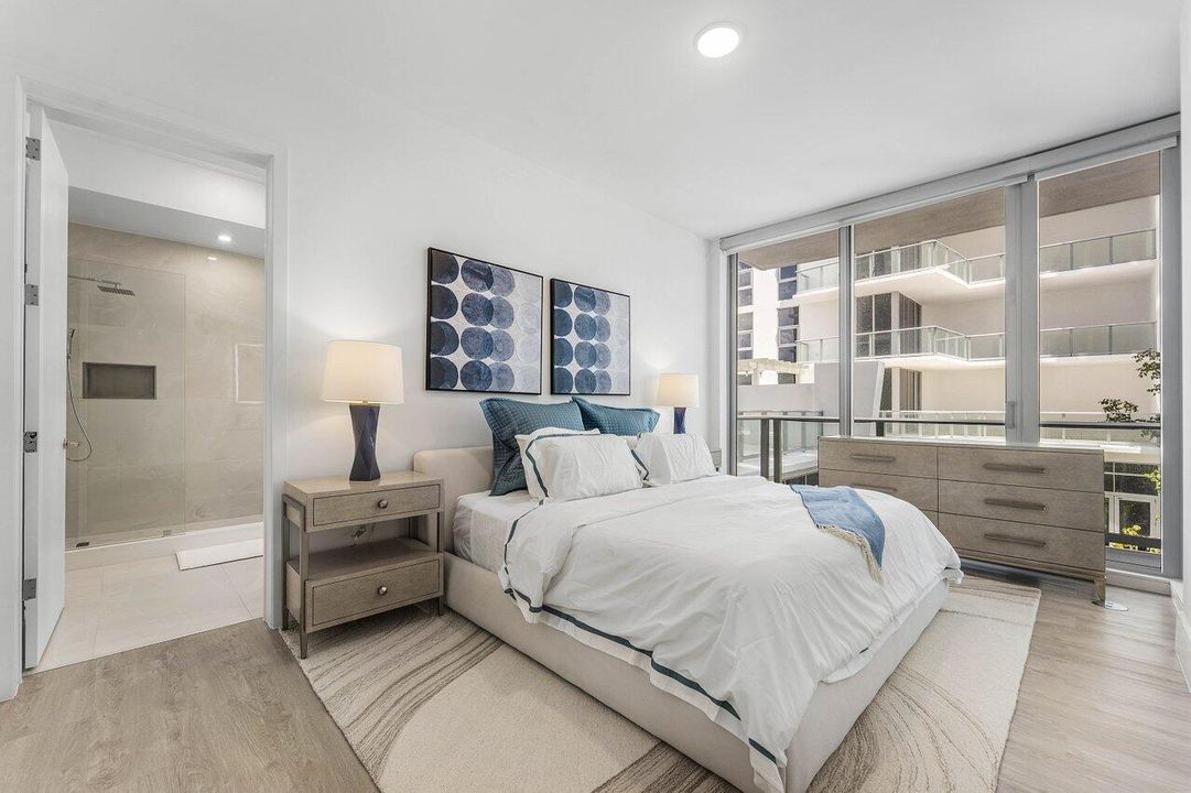 016-220LakeShoreDrive-702-LakePark-FL-33