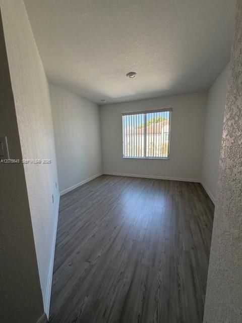 For Rent: $3,100 (3 beds, 2 baths, 1418 Square Feet)