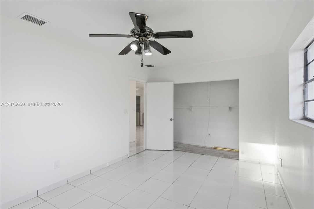 For Sale: $560,000 (3 beds, 2 baths, 1527 Square Feet)