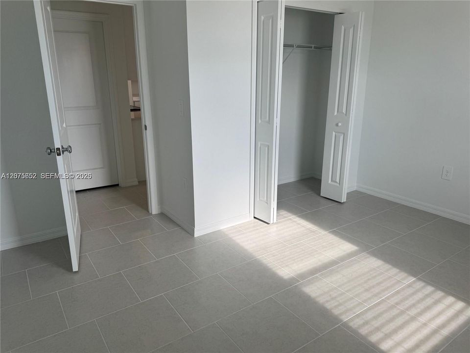 En Renta: $2,200 (4 camas, 2 baños, 1817 Pies cuadrados)