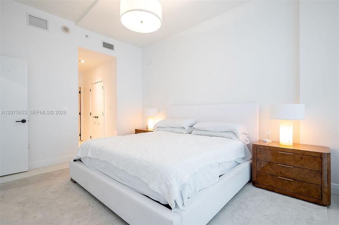 En Venta: $795,000 (1 camas, 2 baños, 1051 Pies cuadrados)