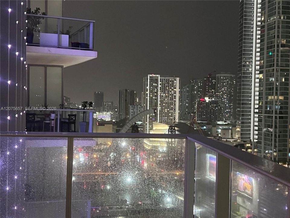 For Rent: $7,350 (2 beds, 3 baths, 1547 Square Feet)