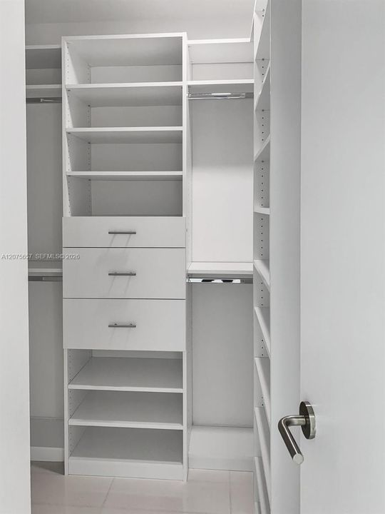 For Rent: $7,350 (2 beds, 3 baths, 1547 Square Feet)