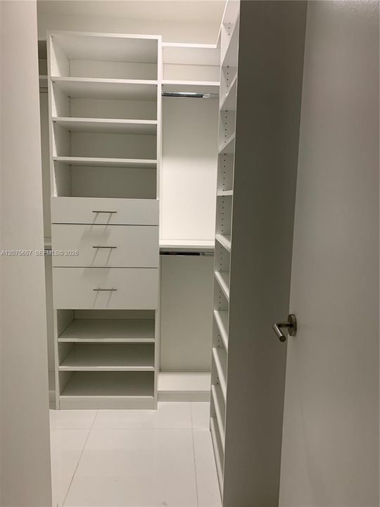 For Rent: $7,350 (2 beds, 3 baths, 1547 Square Feet)