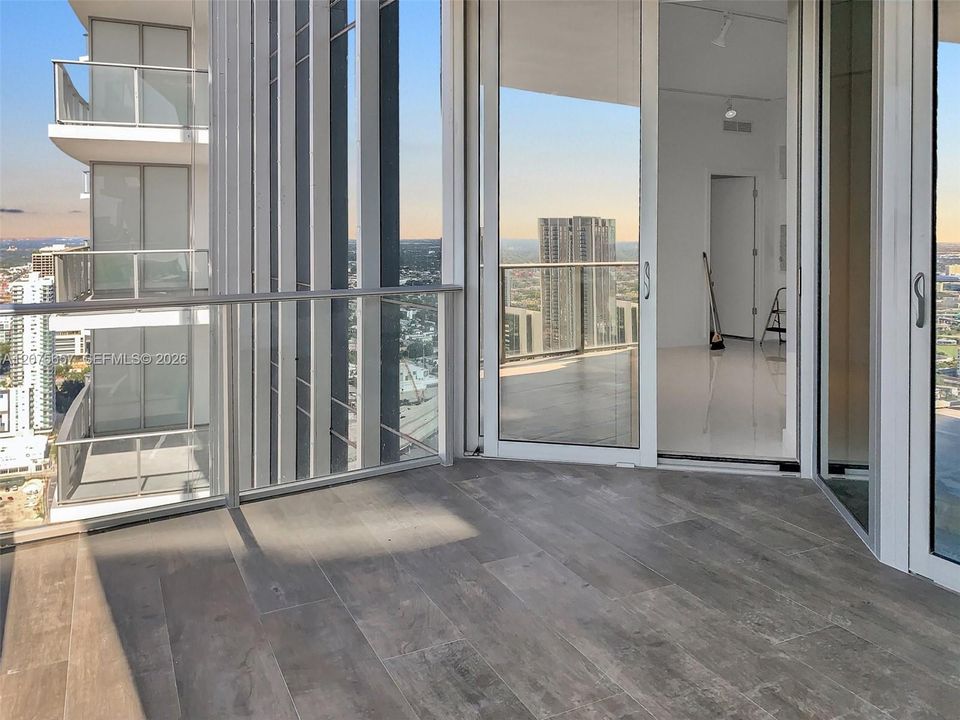 For Rent: $7,350 (2 beds, 3 baths, 1547 Square Feet)