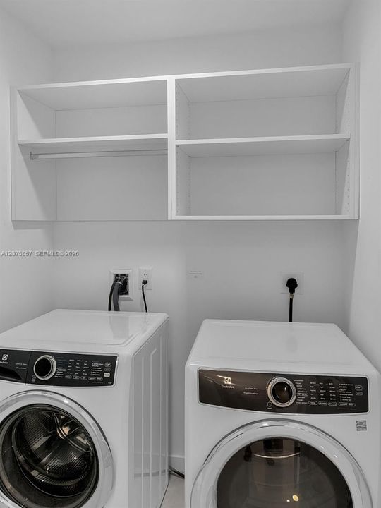 For Rent: $7,350 (2 beds, 3 baths, 1547 Square Feet)