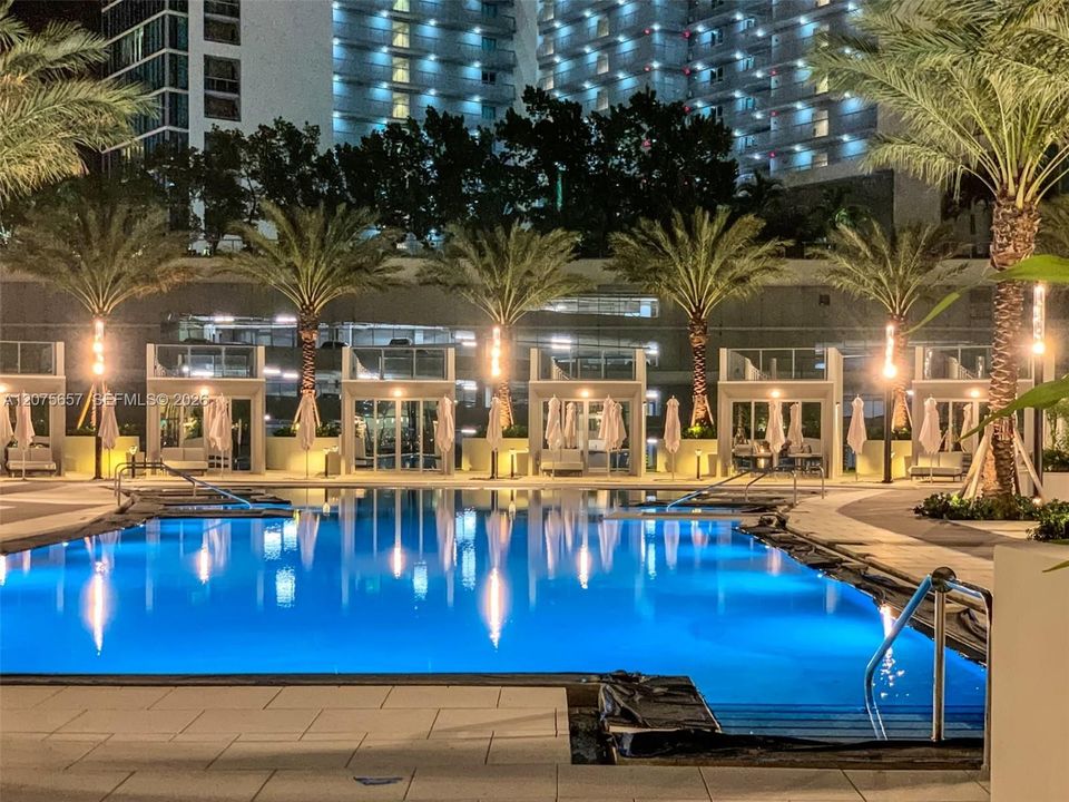 For Rent: $7,350 (2 beds, 3 baths, 1547 Square Feet)