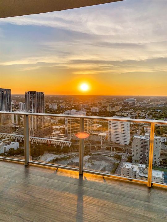 For Rent: $7,350 (2 beds, 3 baths, 1547 Square Feet)