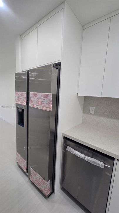 На продажу: $310,000 (2 спален, 1 ванн, 1006 Квадратных фут)