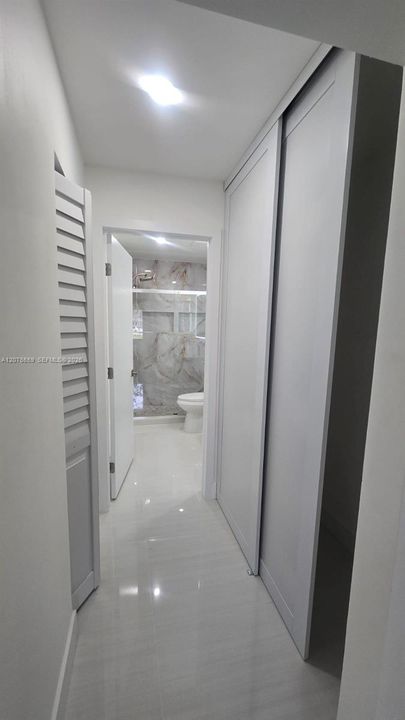 На продажу: $310,000 (2 спален, 1 ванн, 1006 Квадратных фут)