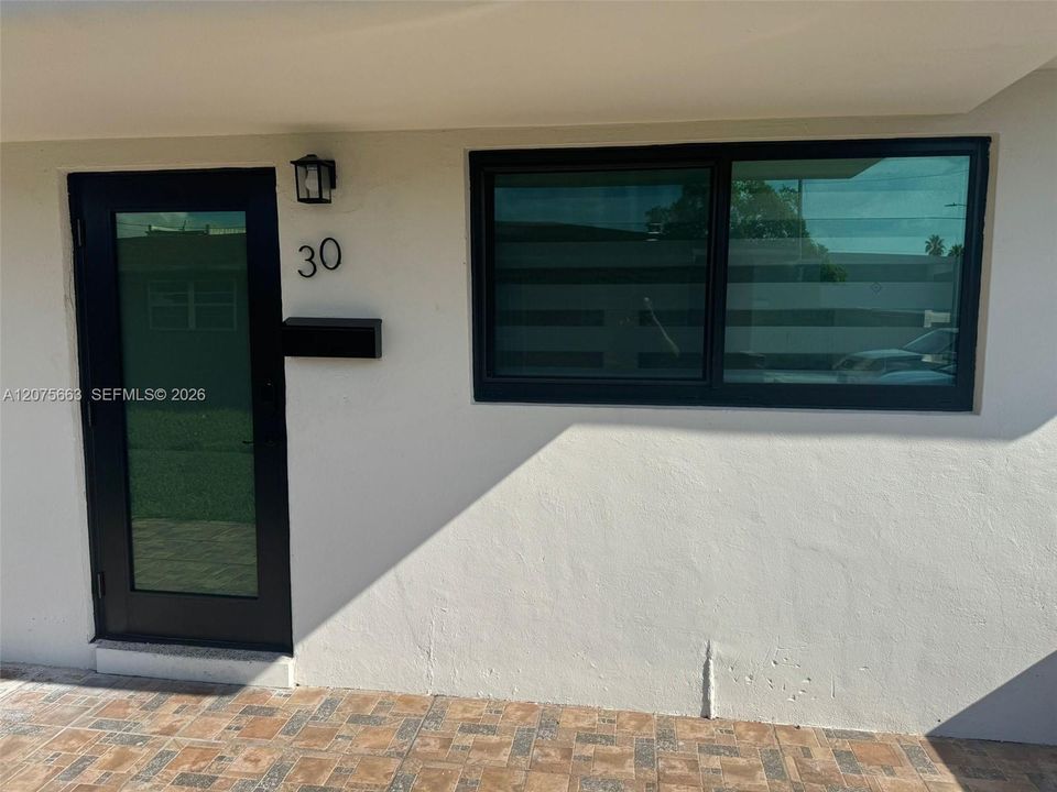En Venta: $725,000 (0 camas, 0 baños, 1450 Pies cuadrados)