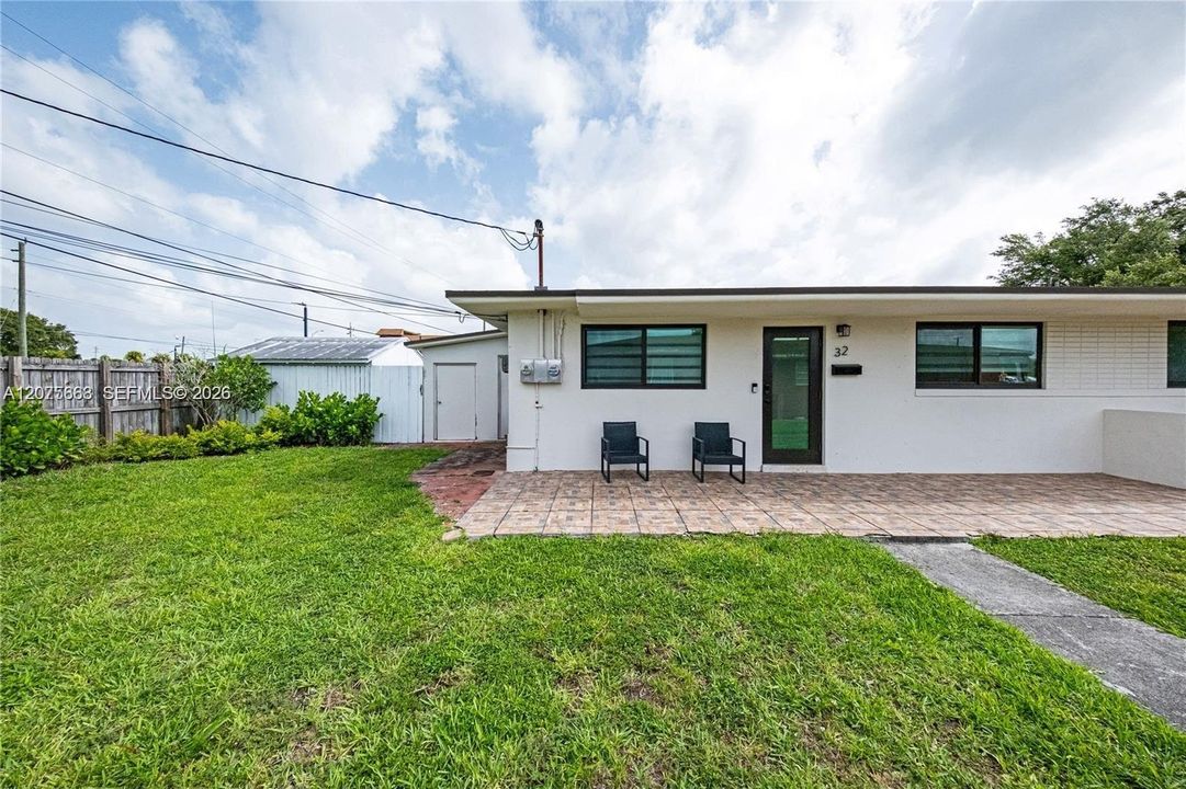 En Venta: $725,000 (0 camas, 0 baños, 1450 Pies cuadrados)