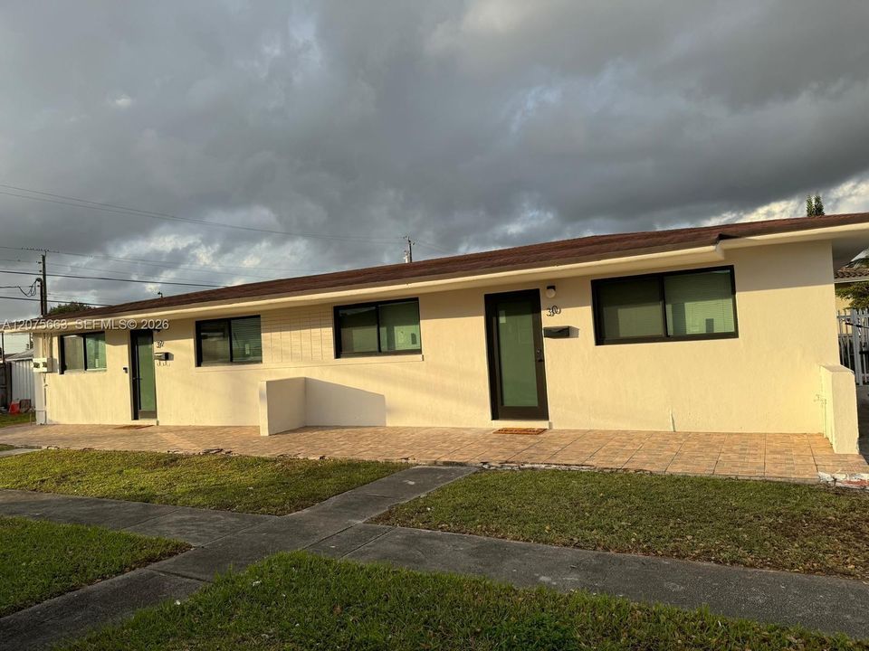 En Venta: $725,000 (0 camas, 0 baños, 1450 Pies cuadrados)