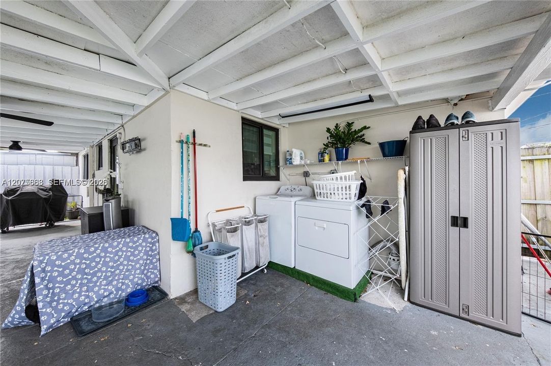En Venta: $725,000 (0 camas, 0 baños, 1450 Pies cuadrados)