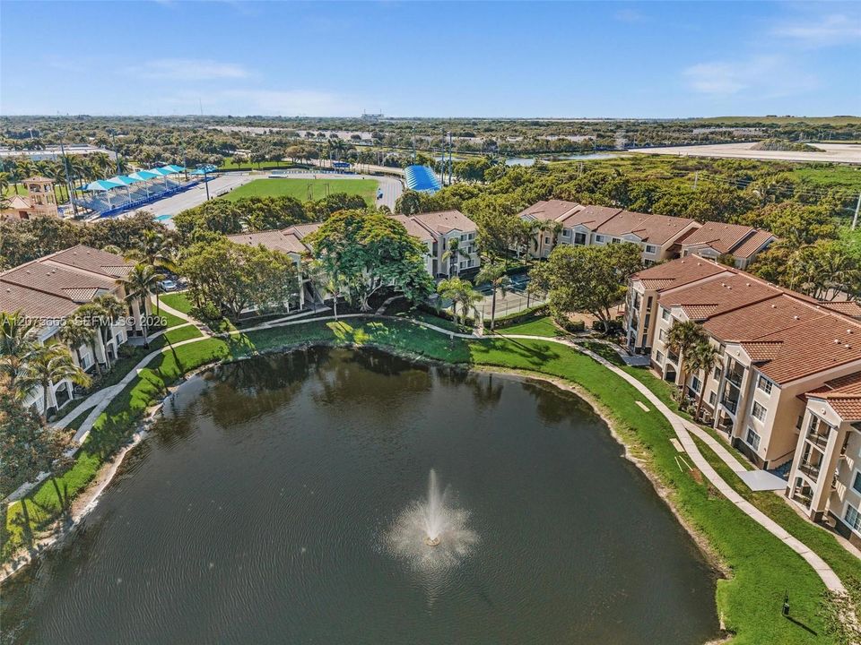 For Sale: $289,900 (2 beds, 1 baths, 850 Square Feet)