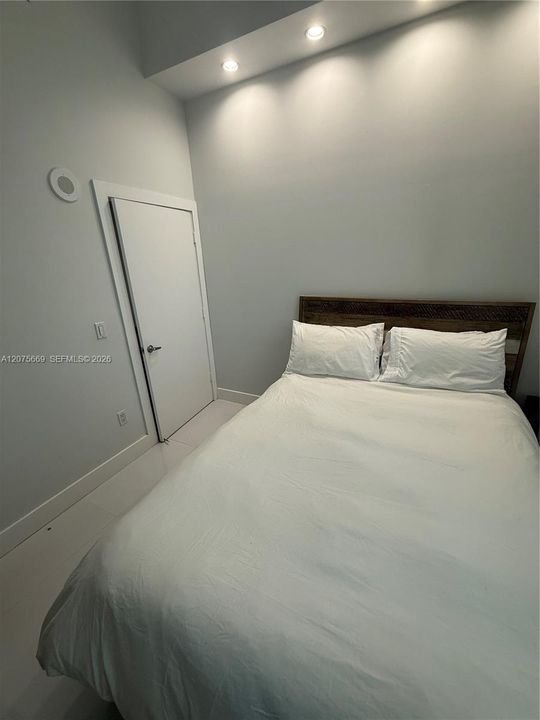 En Venta: $720,000 (2 camas, 2 baños, 1120 Pies cuadrados)