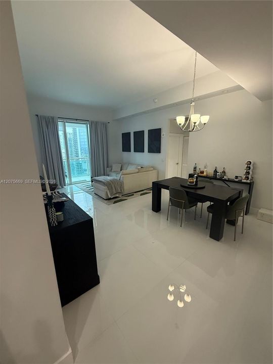 En Venta: $720,000 (2 camas, 2 baños, 1120 Pies cuadrados)