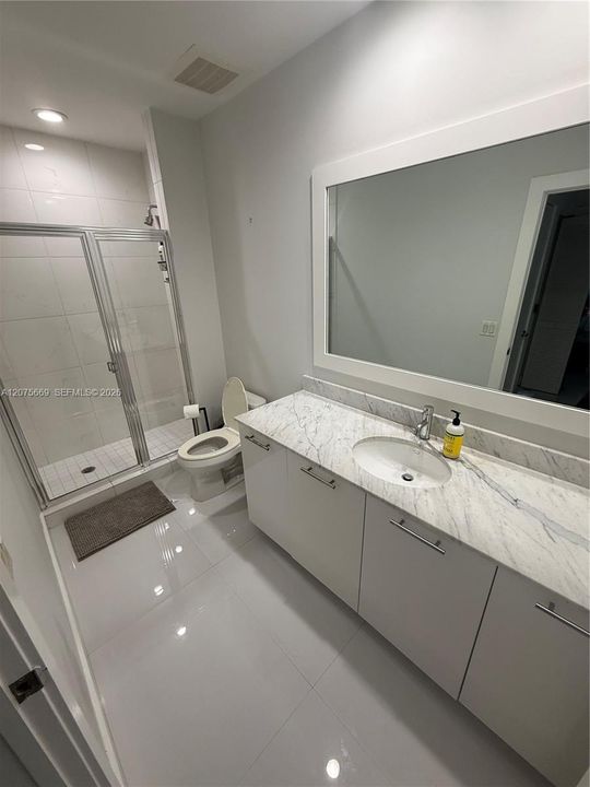 En Venta: $720,000 (2 camas, 2 baños, 1120 Pies cuadrados)