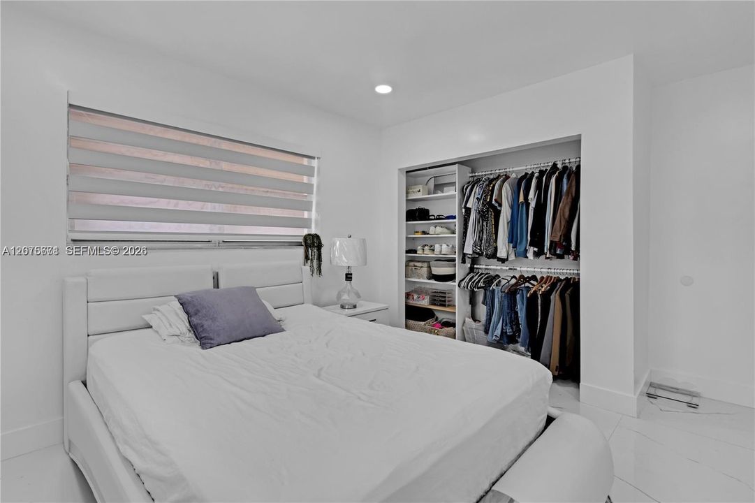 For Rent: $4,500 (3 beds, 2 baths, 1370 Square Feet)