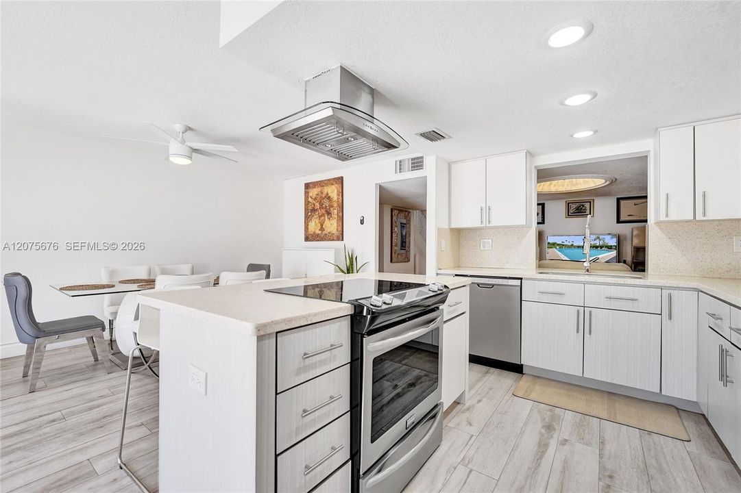 For Rent: $4,100 (3 beds, 2 baths, 1798 Square Feet)