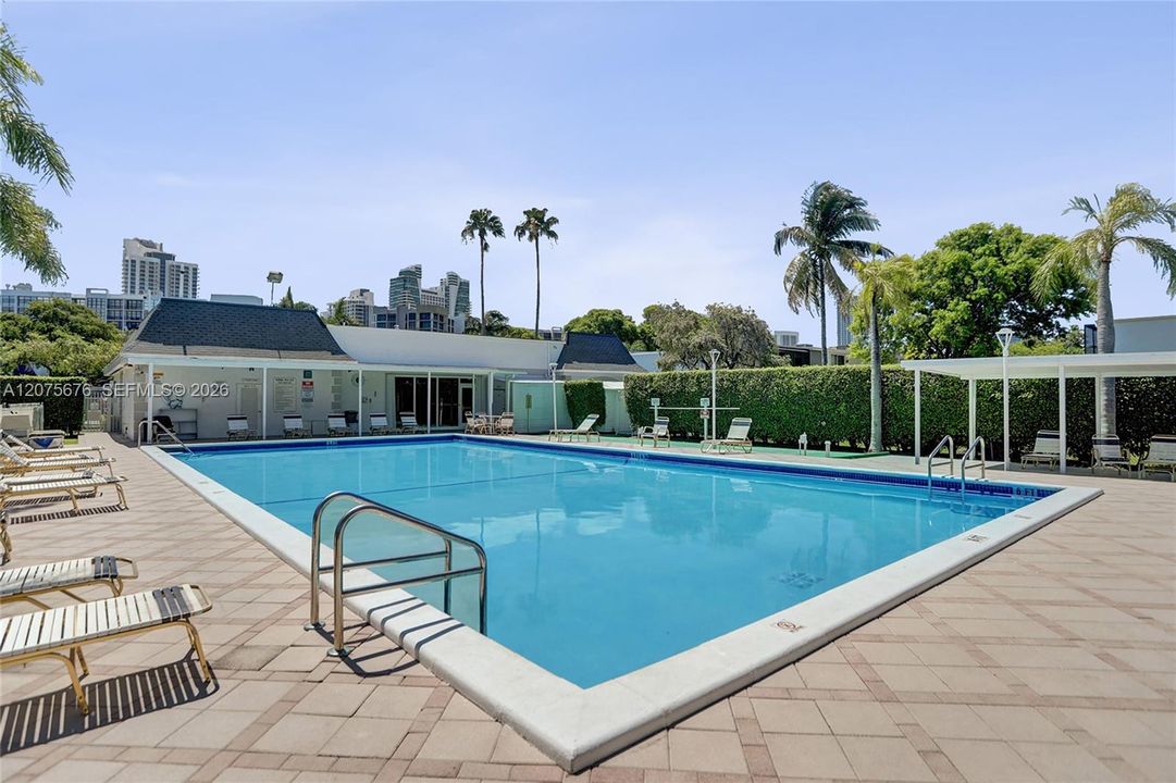 For Rent: $4,100 (3 beds, 2 baths, 1798 Square Feet)