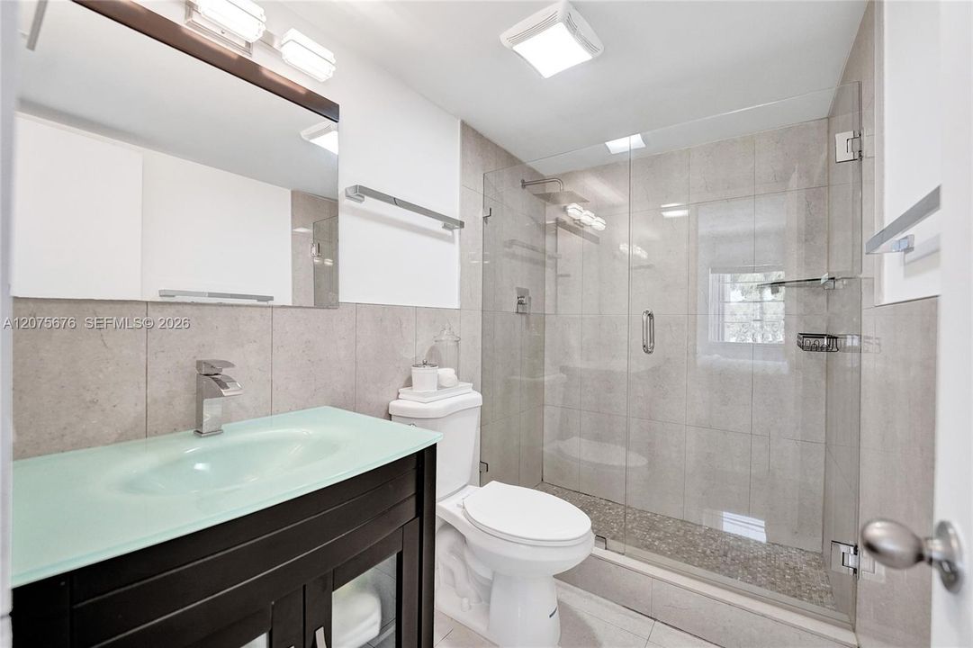 For Rent: $4,100 (3 beds, 2 baths, 1798 Square Feet)