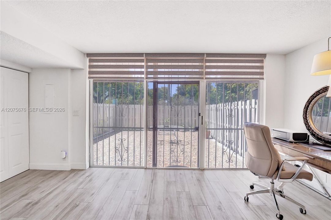 For Rent: $4,100 (3 beds, 2 baths, 1798 Square Feet)
