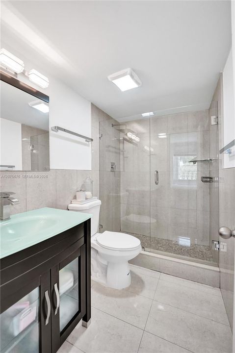 For Rent: $4,100 (3 beds, 2 baths, 1798 Square Feet)